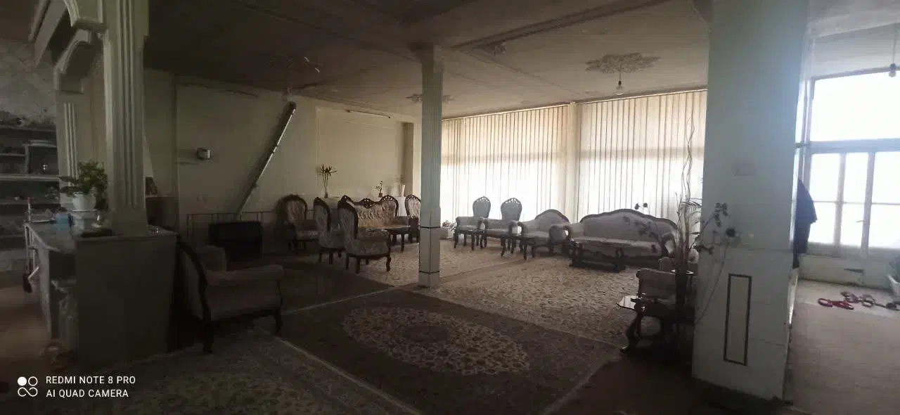 ویلایی گز برخوار