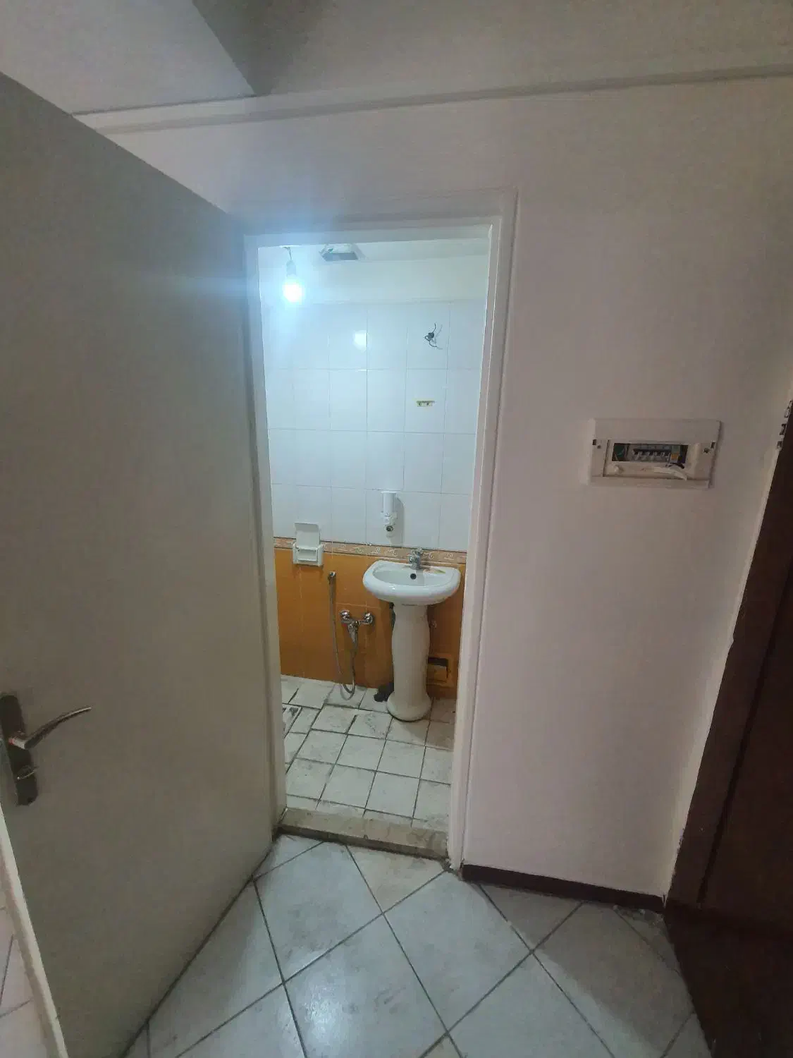 اجاره ۶۰ متر اداری فول امکانات حافظ