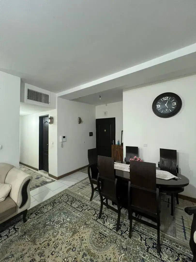 آپارتمان دو خواب پارکینگ انباری دار