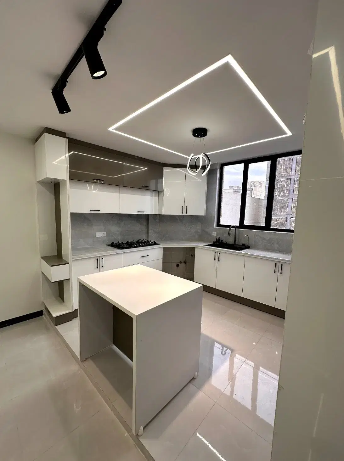 دوخوابه شیک تاپ لوکیشن