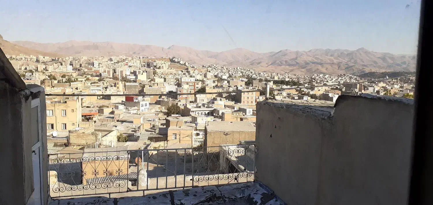 خانه دو طبقه انتهای فرح