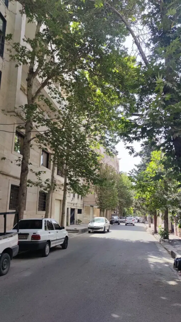 180 متر سه خواب فول سندار