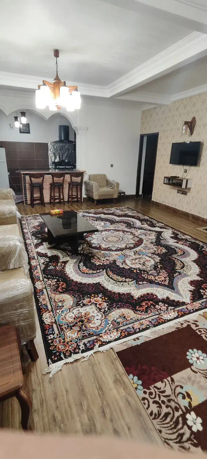 دو خواب واحدی نزدیک به ساحل