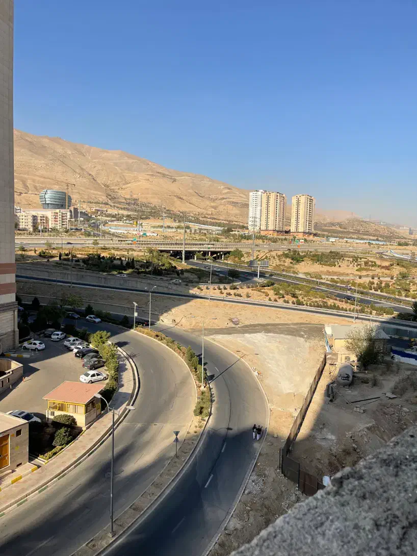 ۱۳۸ متر دریاچه چیتگر نوساز