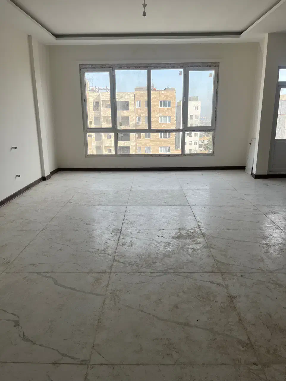 آپارتمان 182 متری ،شکار، کوچه ۱۵ متری