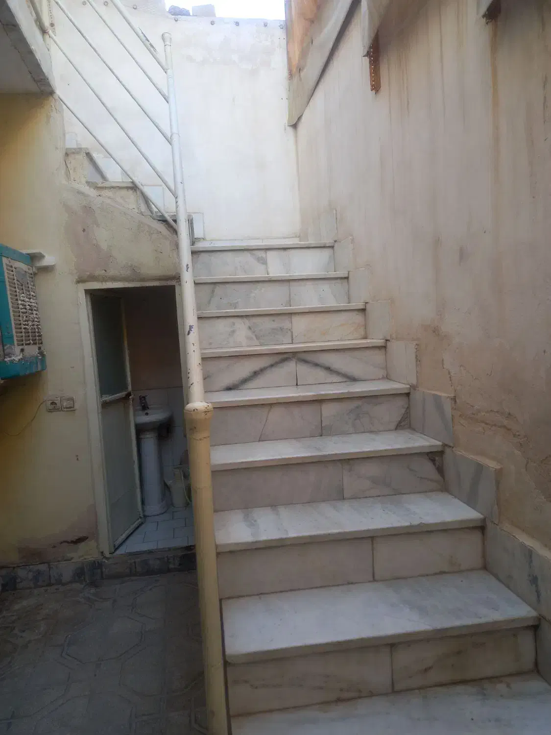 خانه دوطبقه