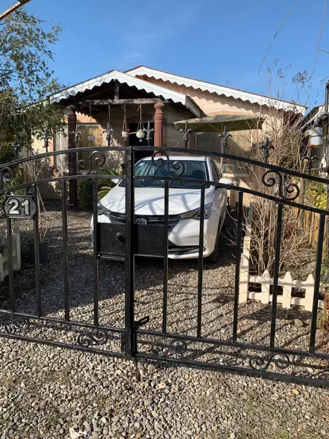 ویلای شهرکی سنددار(مالک هستم)
