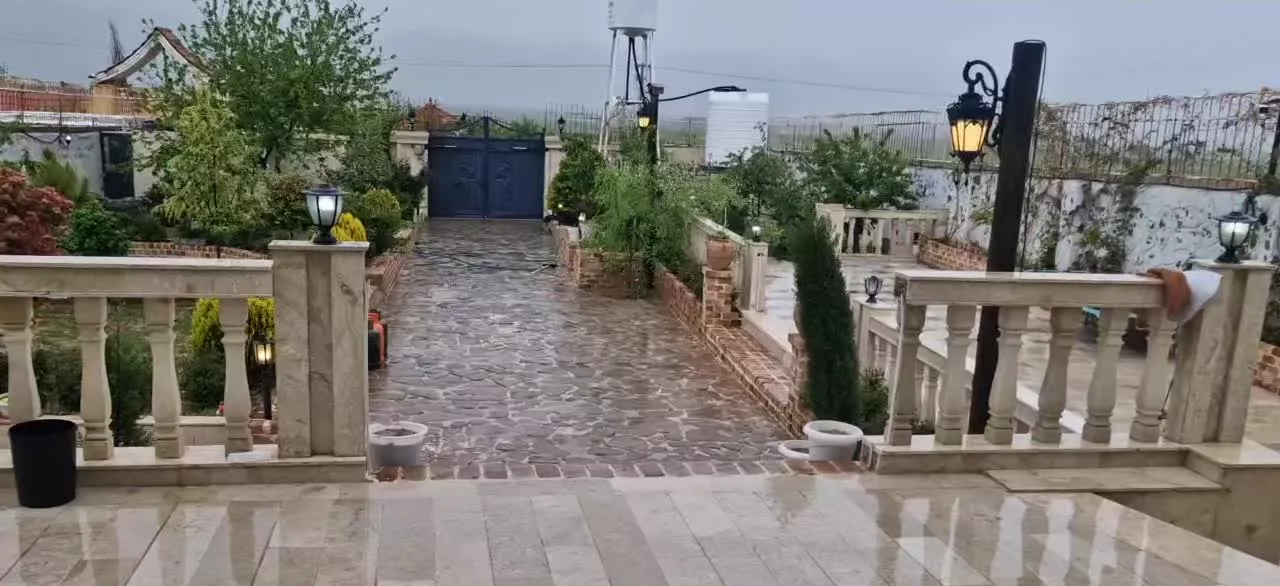 فروش باغشهری سیاخ دارنگون