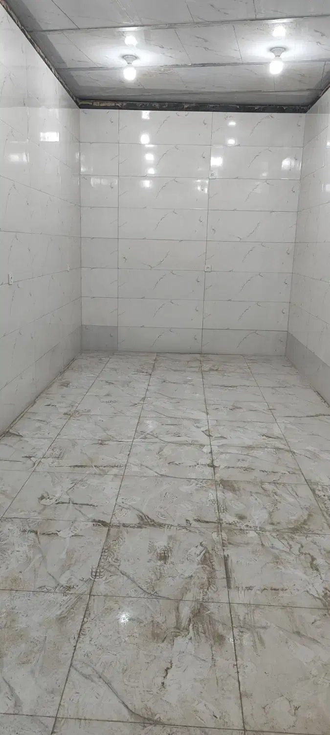 مغازه تجاری خیابان معلم