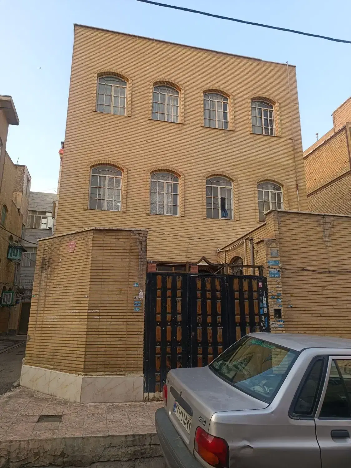 خانه ویلایی سه طبقه