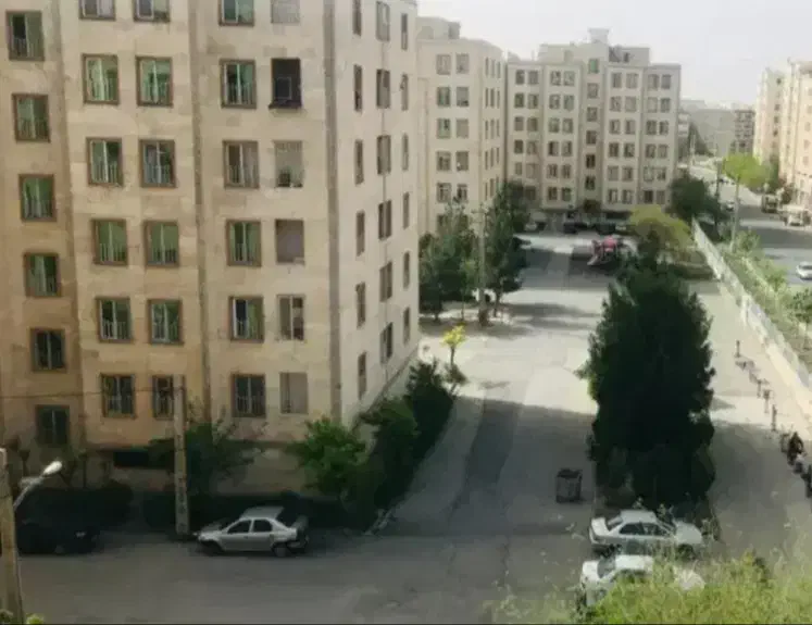 آپارتمان ۹۵ متری در شهرک نور
