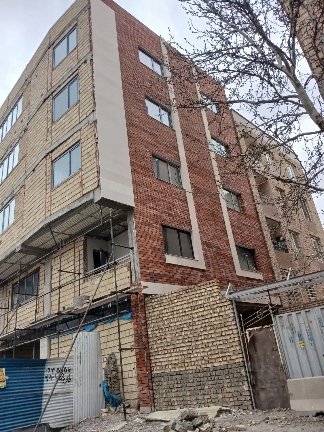 ۱۴۰ متر آپارتمان گلستانهای مهرشهر