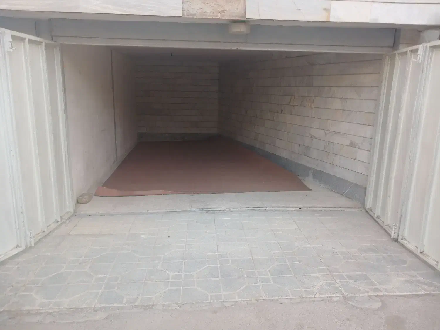 اجاره پارکینگ و انباری و انبار ۲۰ متر رباط اول