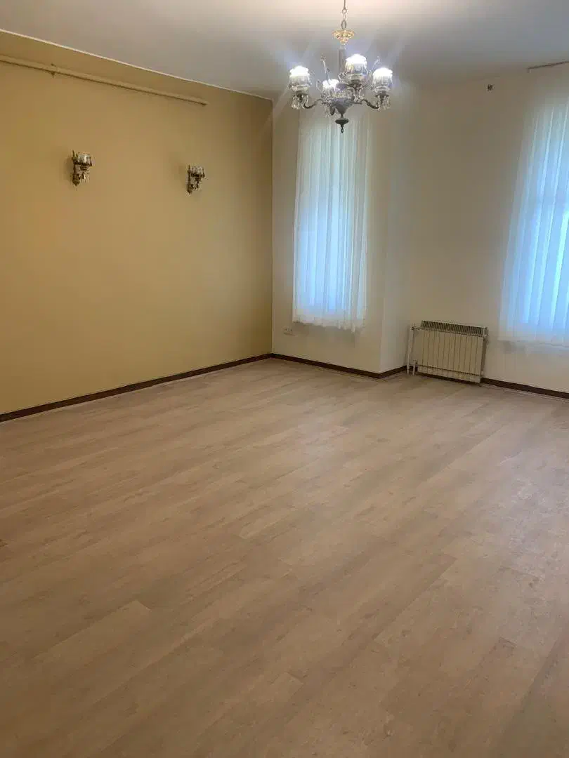 اجاره ویلایی حیاط دار۵خوابه دربست