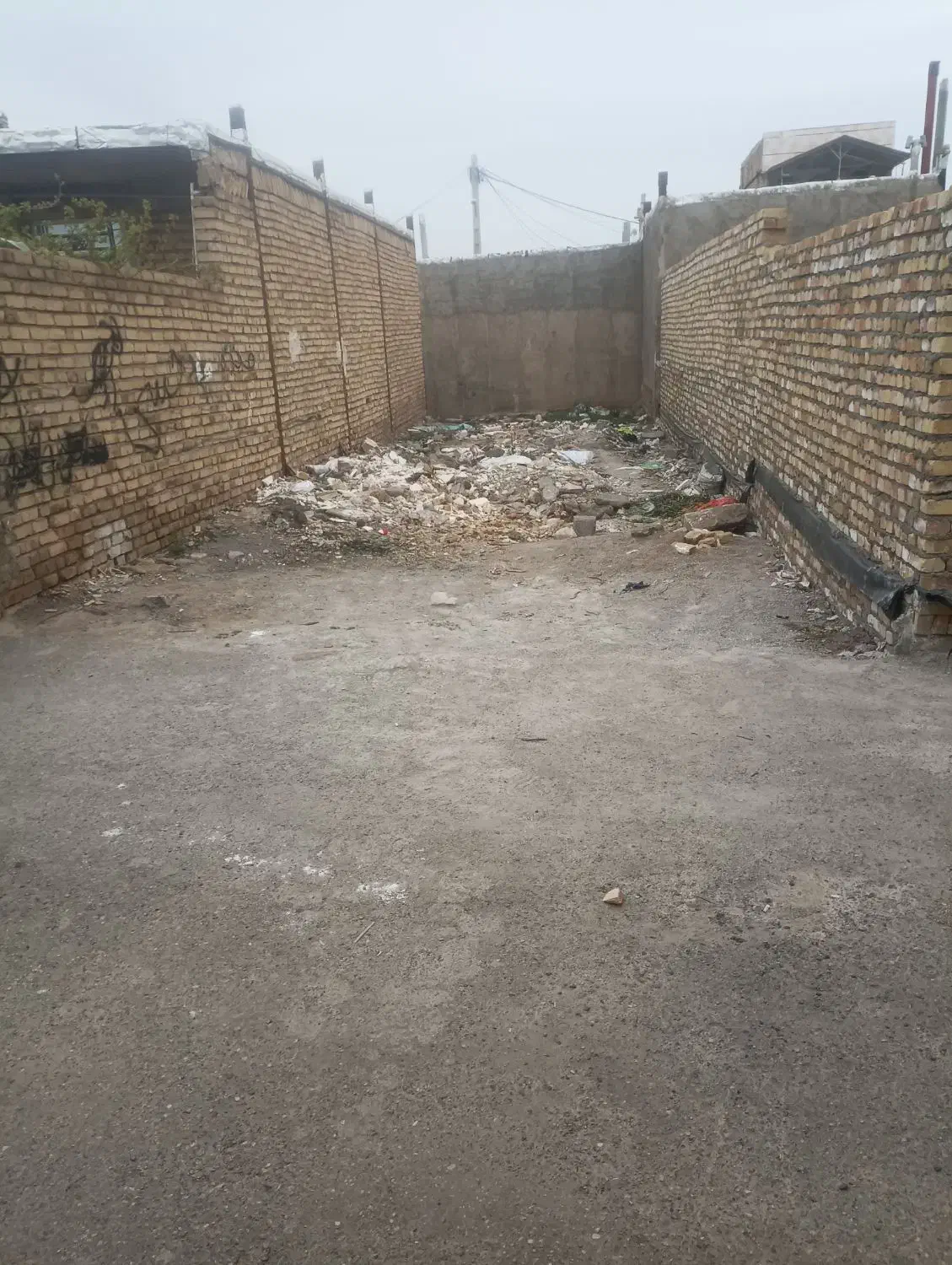100 متر زمین مسکونی مناسب ساخت سردارجنگل