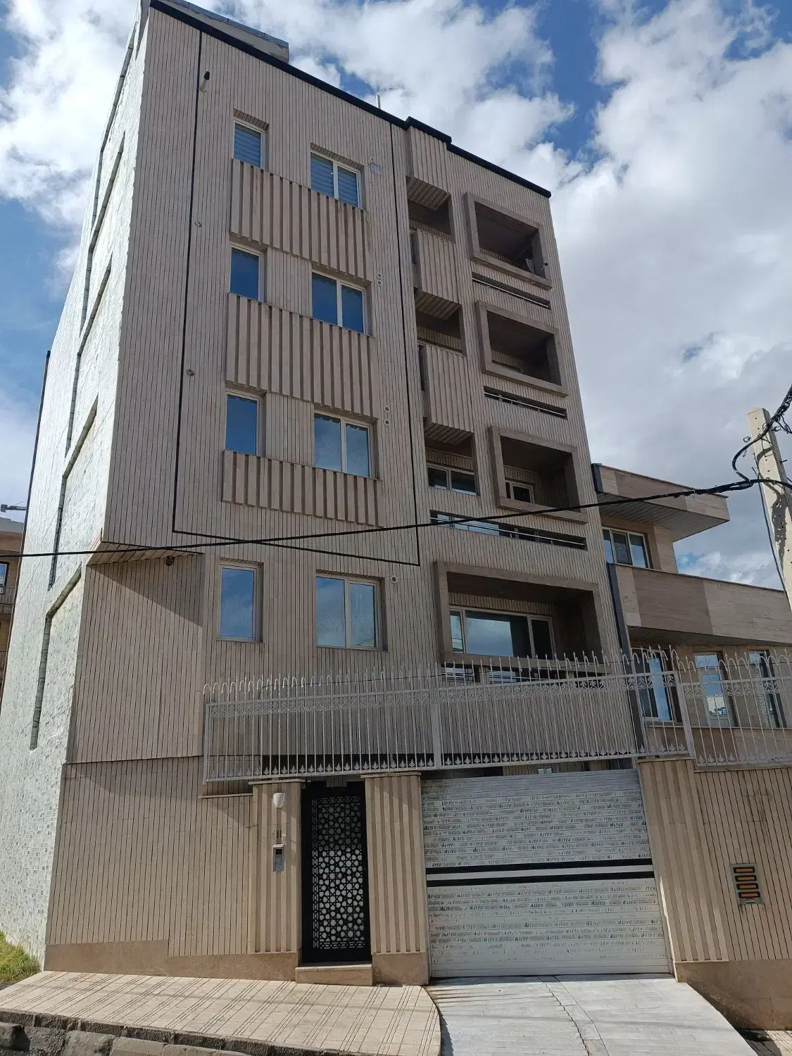 ۱۳۵ متری نوساز شهرک سعدی