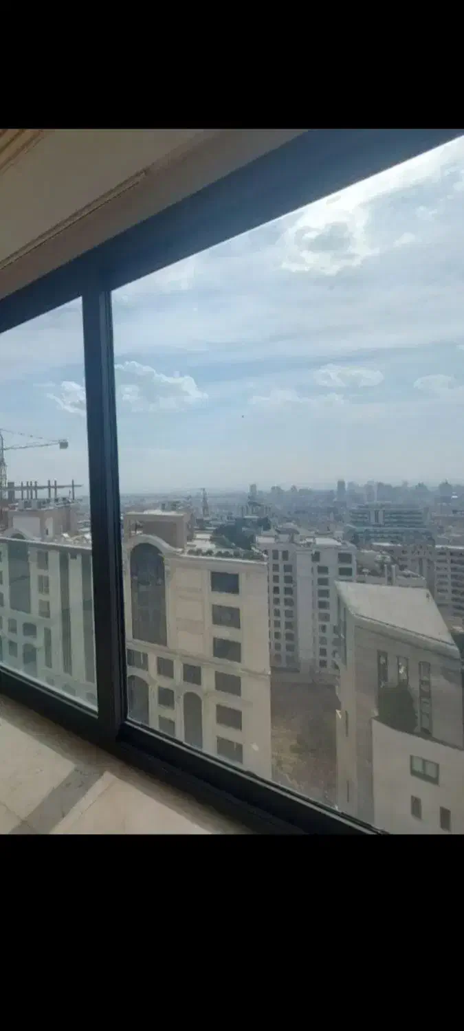 اجاره آپارتمان ۲۲۰ متری در شمال کاخ نیاوران