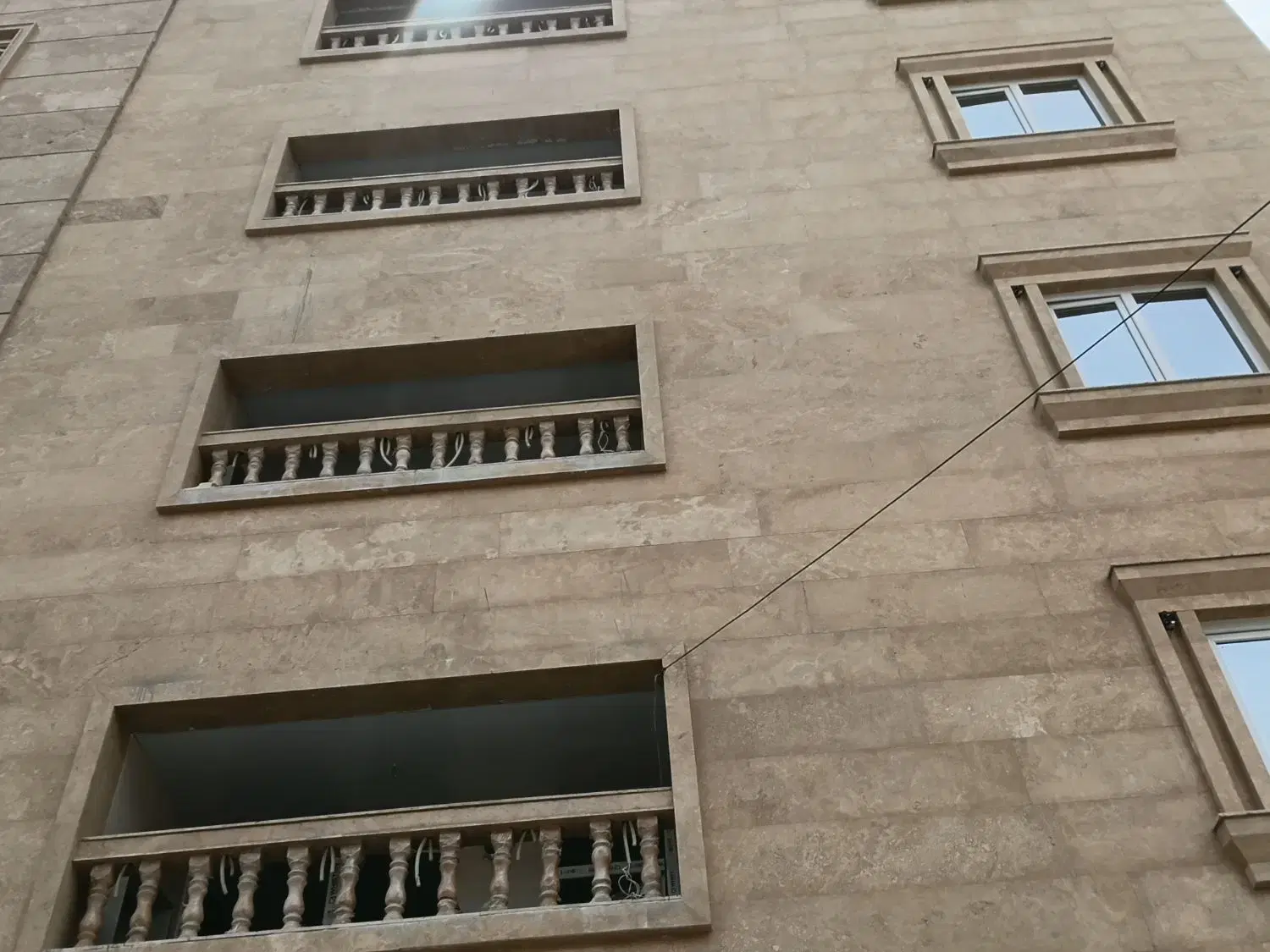 فروش آپارتمان کوشک میدان خیابان بهزادی