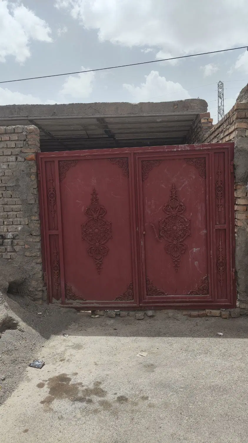 خانه نیمه ساخت