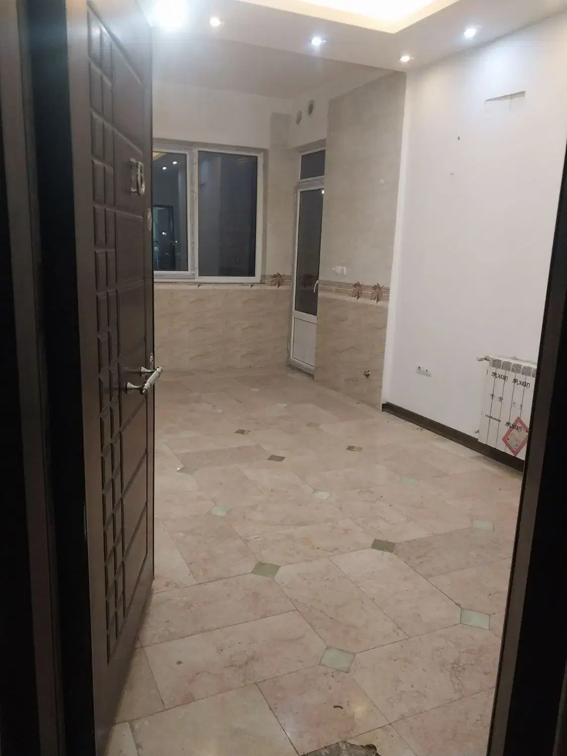 فروش واحد ۶۴ متری کلید نخورده دو خوابه