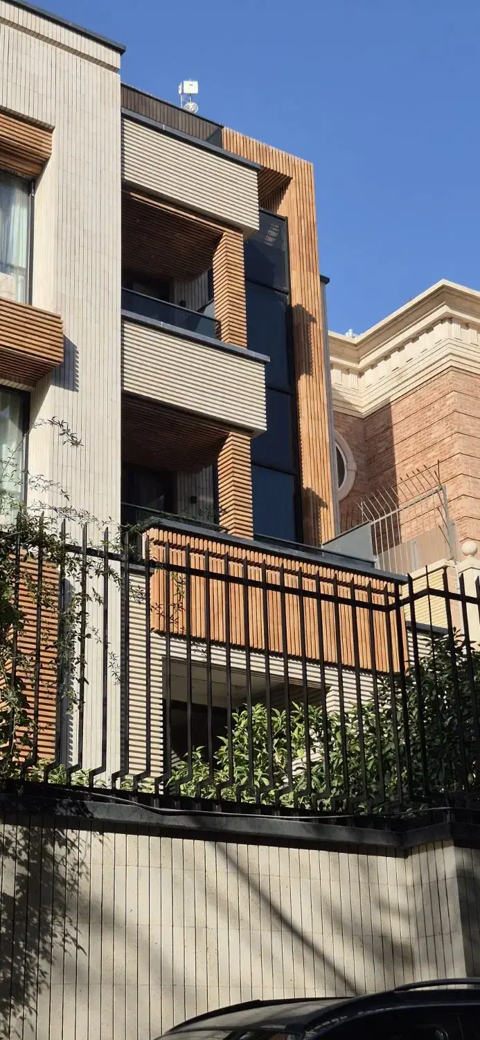 کلنگی_۱۰۴متر_با پروانه ۱۰۰درصد ساخت و تجاری