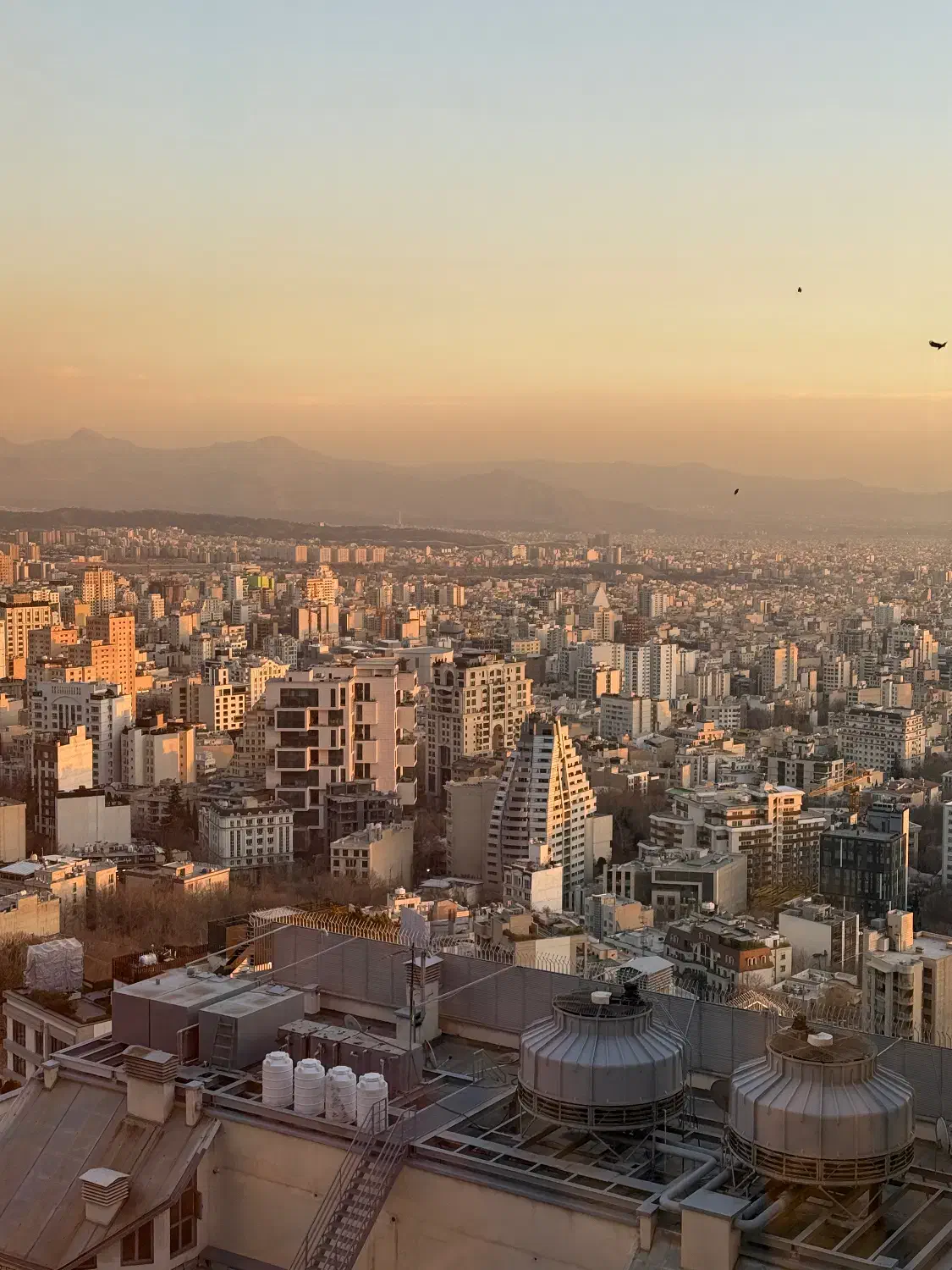 نیاوران ۴۰۰ متر چهارخواب مستر لوکس