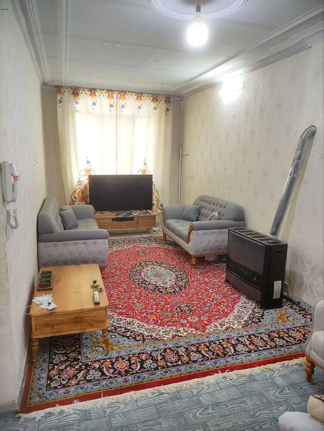 ۵۵ متر_تک واحدی_تک خواب_طبقه سوم_رهن قابل تبدیل