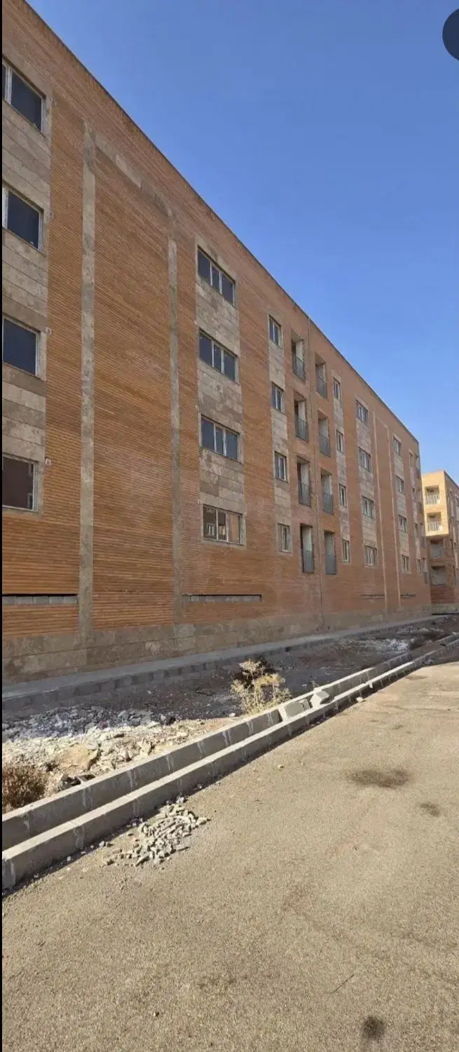 فقط با ۵۰۰ میلیون آپارتمان بخرید (قسطی)