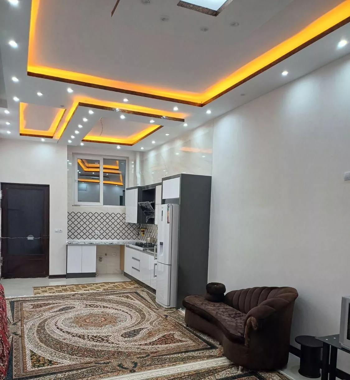 اجاره سوییت ویلایی حیاط دار