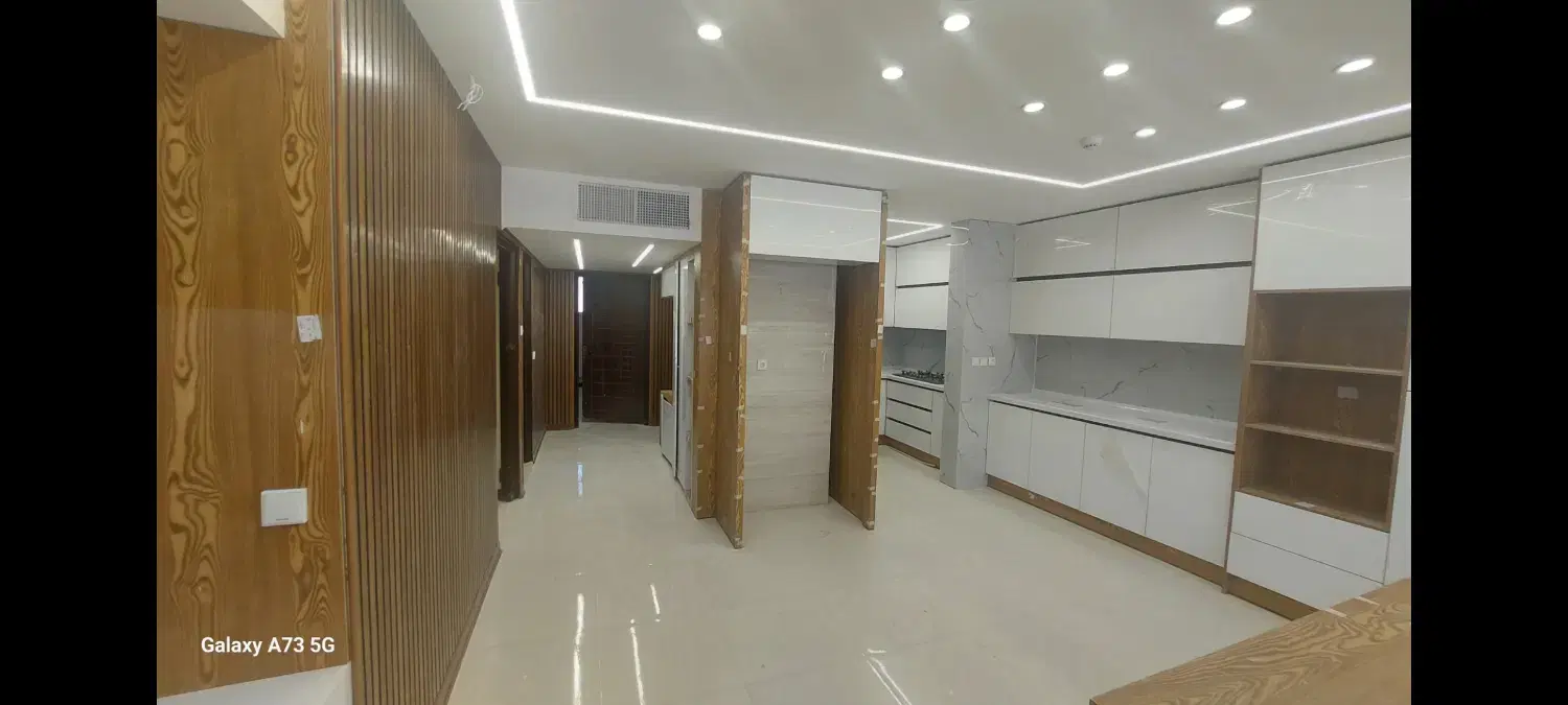 آپارتمان سه خواب کلید نخورده+۳۰ متر ایوان اختصاصی