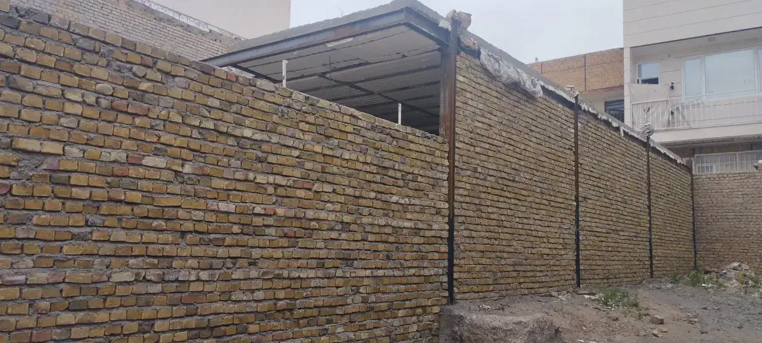 منزل ویلایی نیمه ساخت