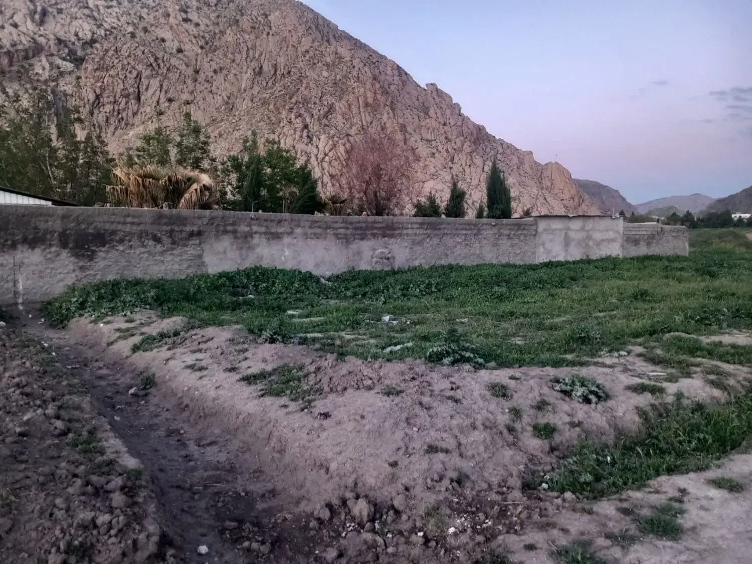 زمین مسکونی ویلایی 500متری جز طرح هادی هست