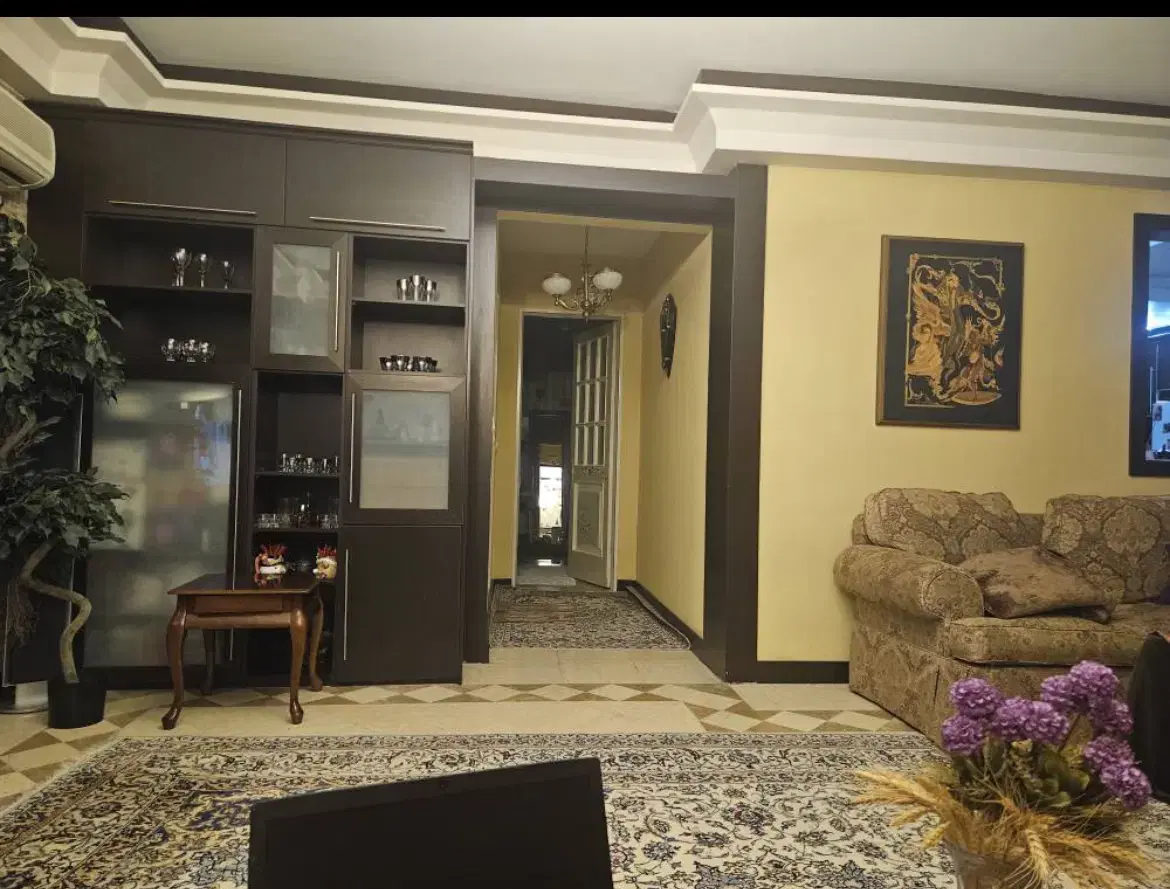 آپارتمان باستی ۲۷۵ متر