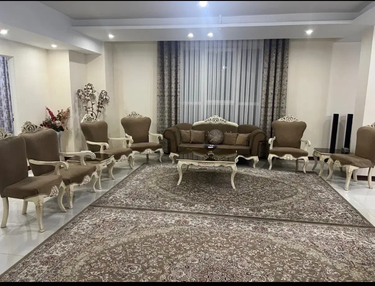 اجاره آپارتمان ۱۳۵ متری ۳ خوابه