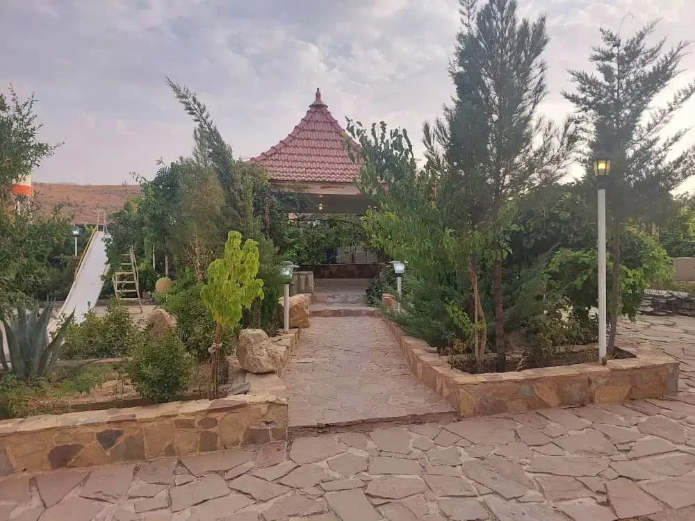 اجاره ویلا باغ گویم