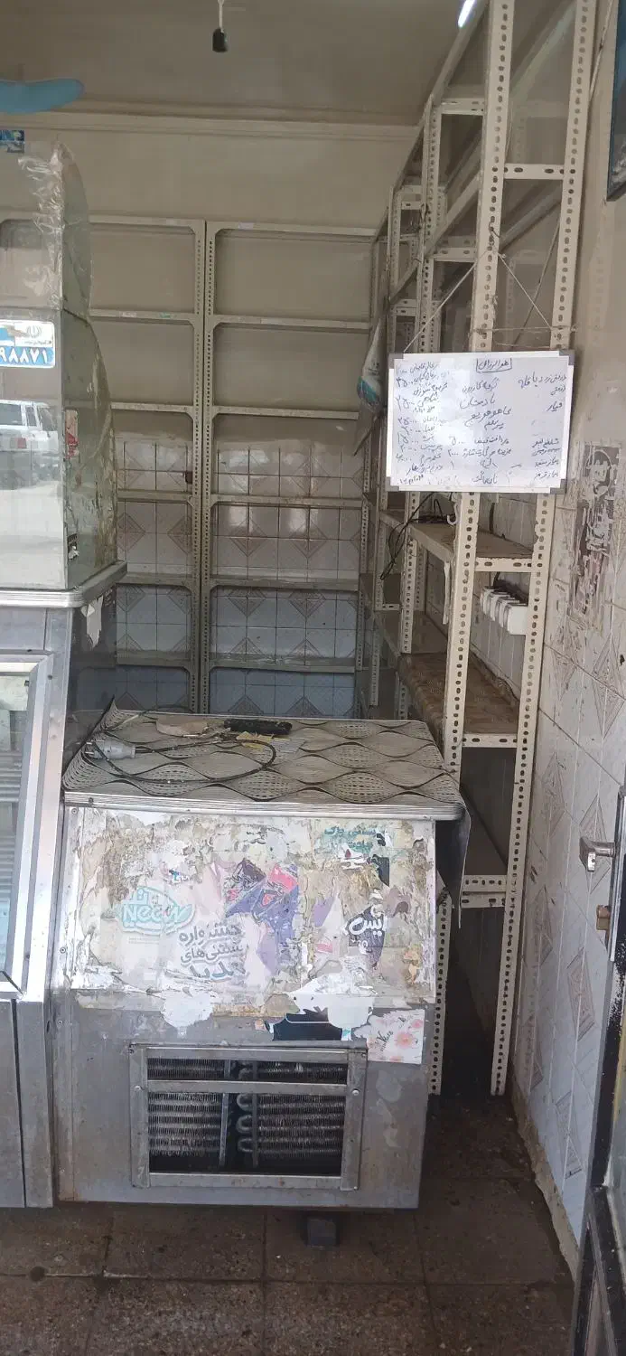 مغازه شهرک ساحلی