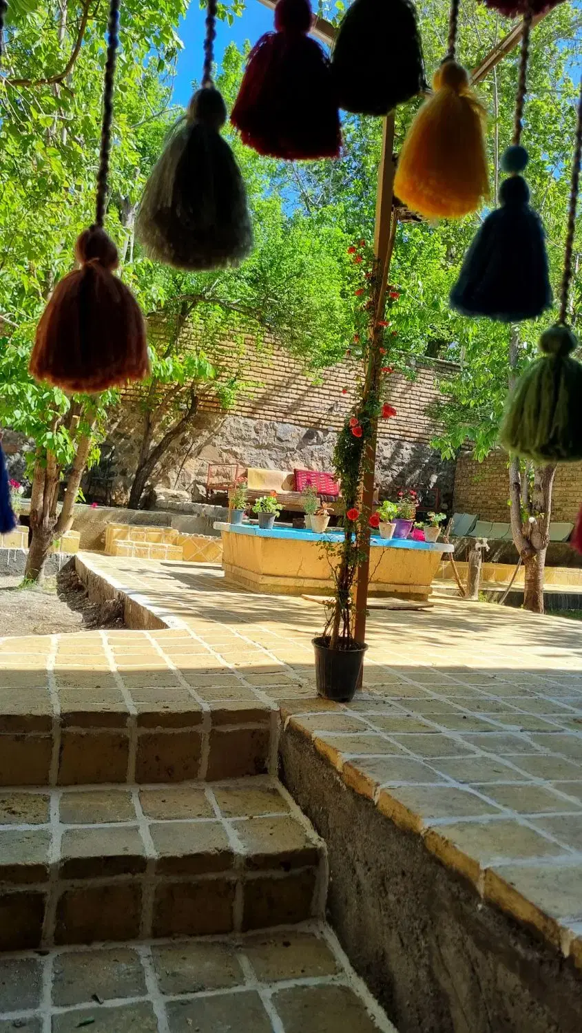 اقامتگاه بوگردی فیروزه،سوئیت ،باغ ،ویلا درود