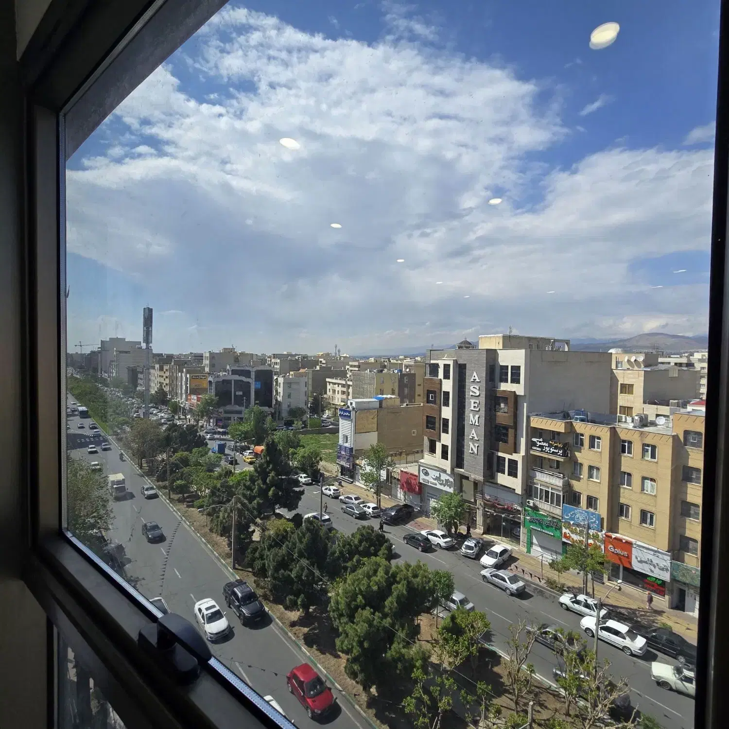 اجاره واحد اداری 80 متری تاپ لوکیشن