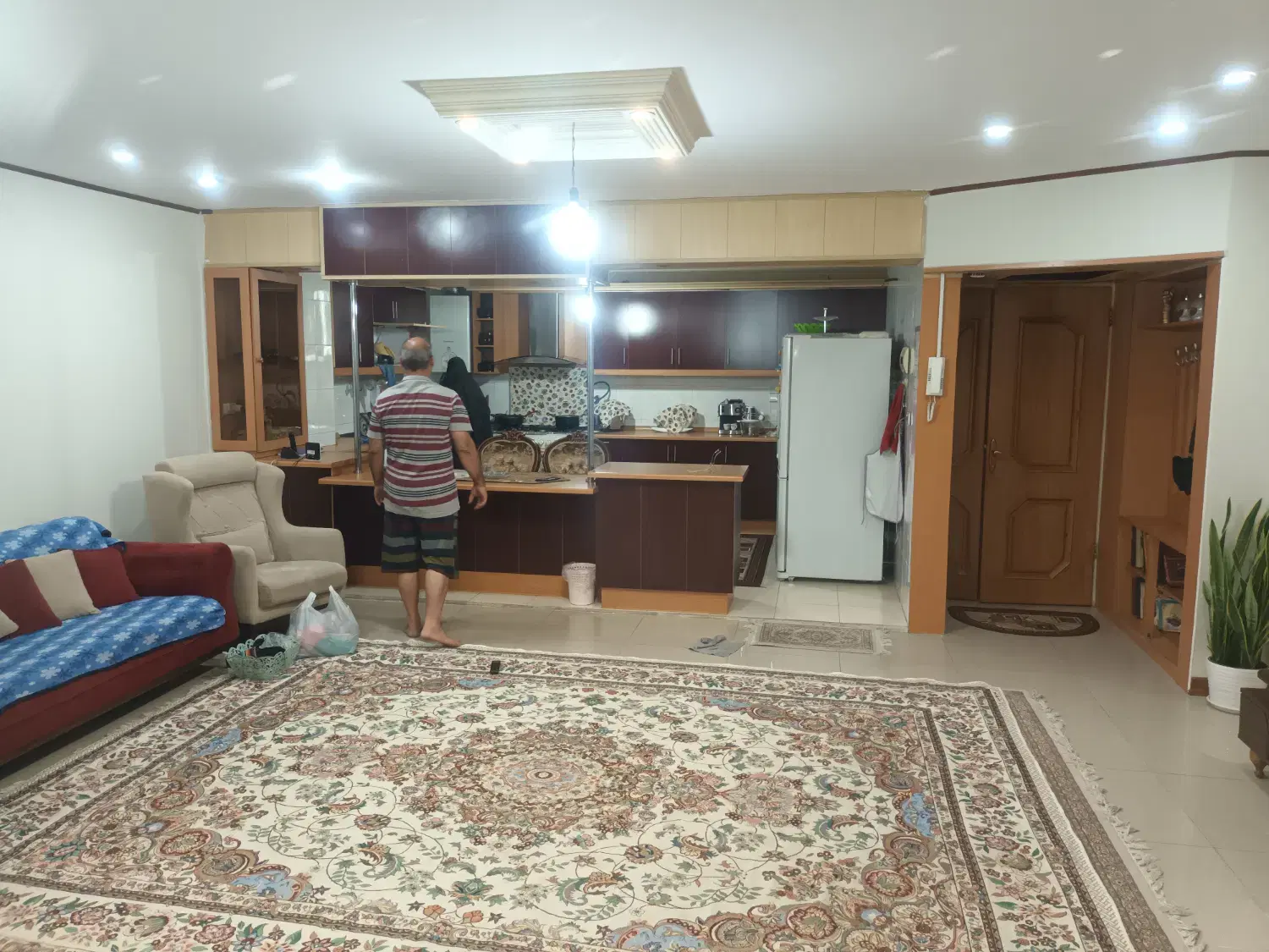 آپارتمان سه خوابه پلاک دوم رباط