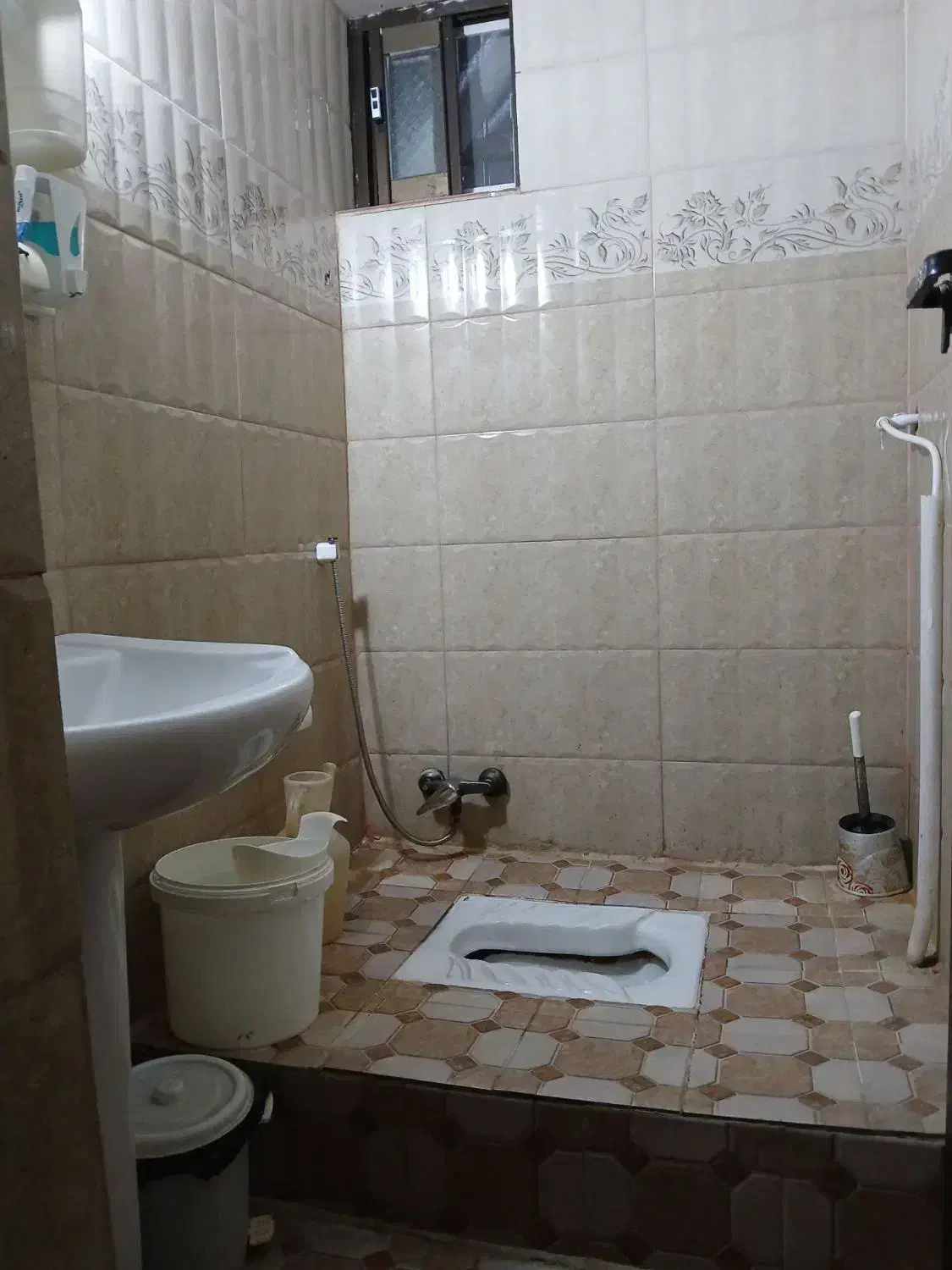 اجاره طبقه اول نزدیک ساحل