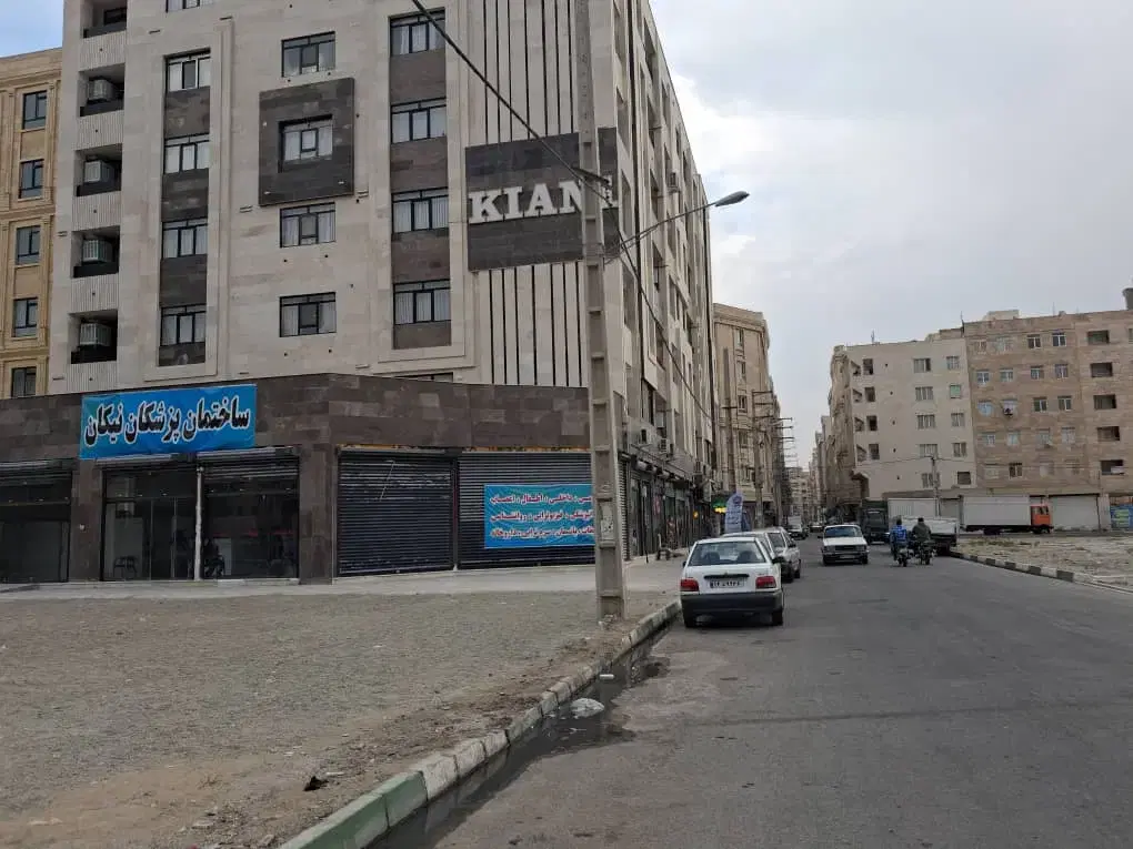 ۶۸ متر مغازه تجاری  سی متری شورا،سند آماده