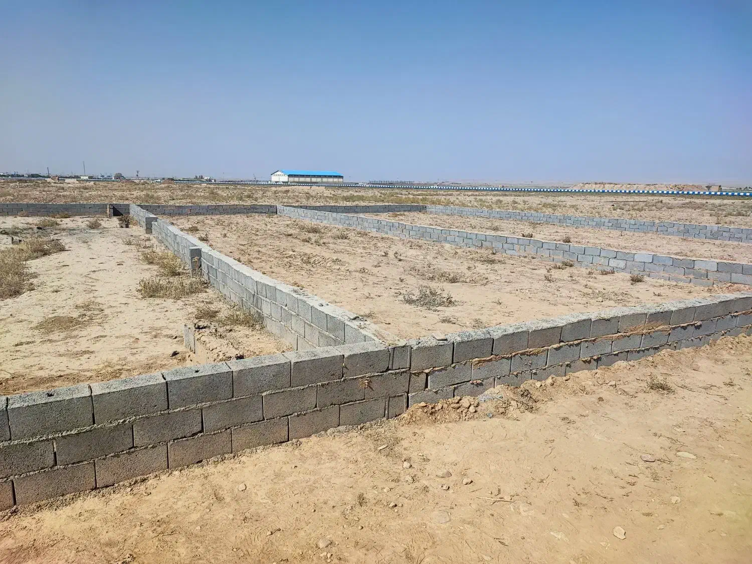 زمین ۲۱۲ متری فاروج