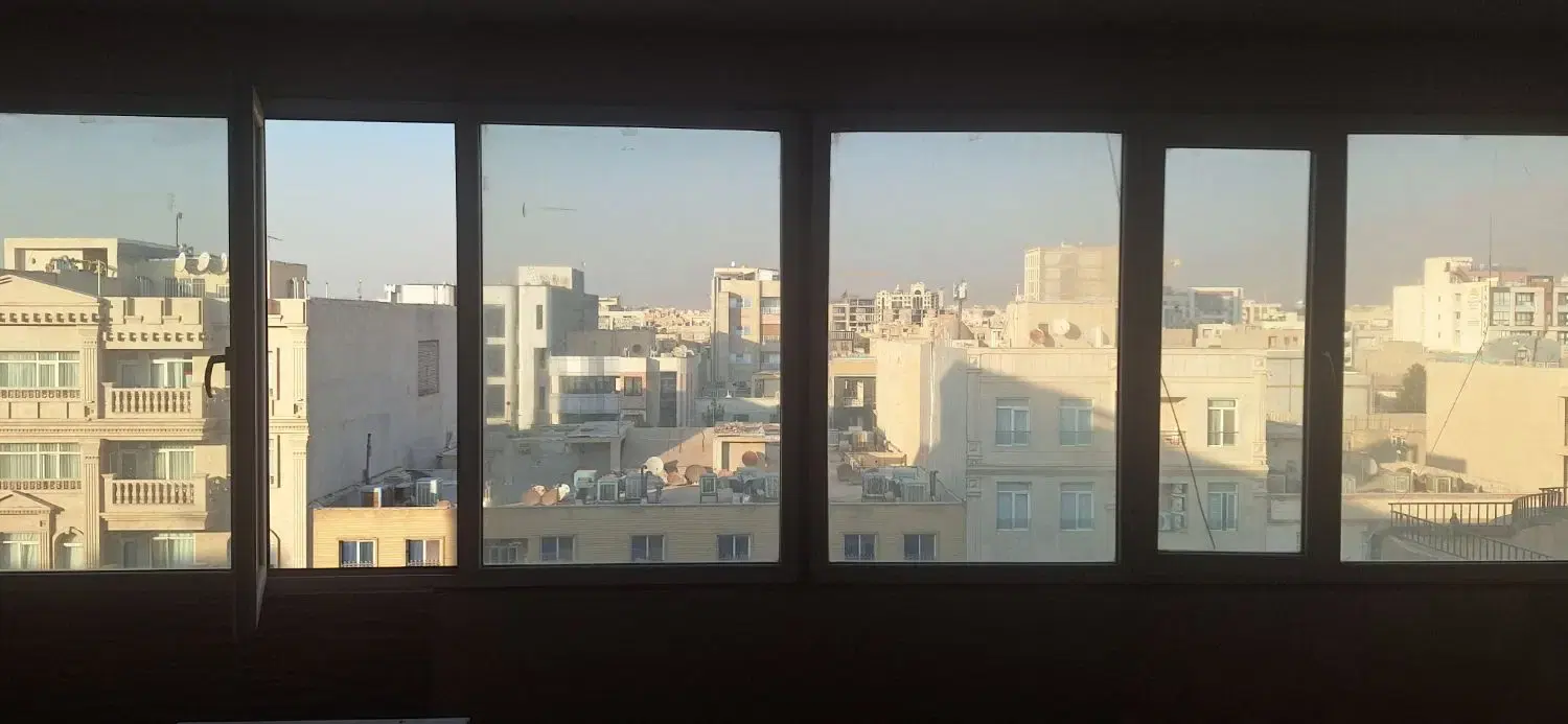 ۷۰متر اداری تجاری برج دیپلمات سر کانال غربی پر نور
