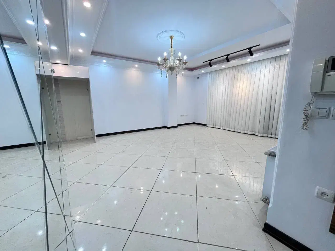 آپارتمان فروشی،دوخواب،فول امکانات،با پارکنیگ