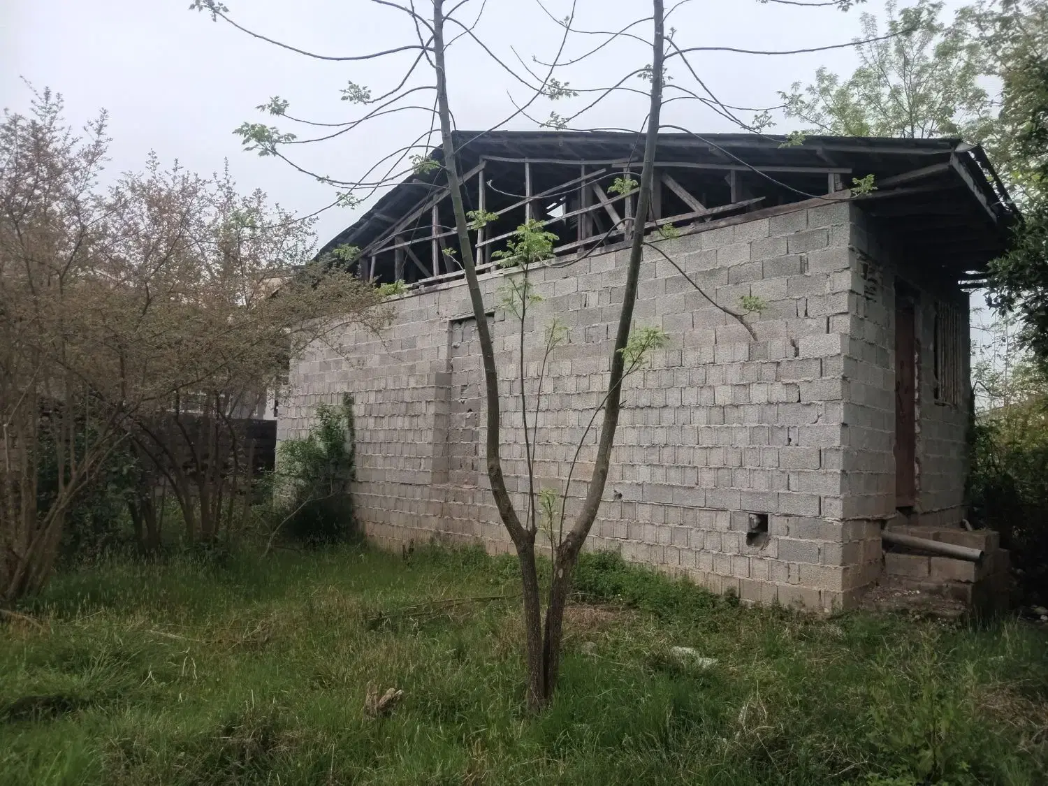 خانه ویلایی در جاده فومن معاوظه