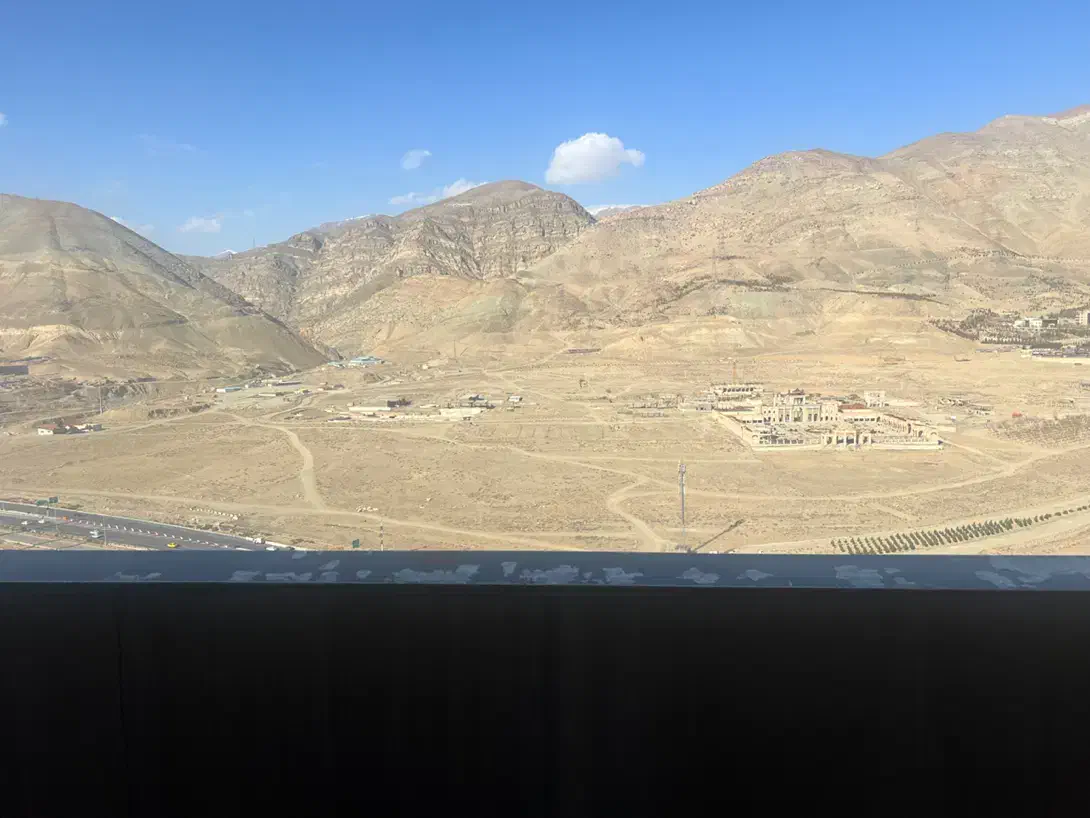 ۱۱۰ متر میدان دانش اردستانی