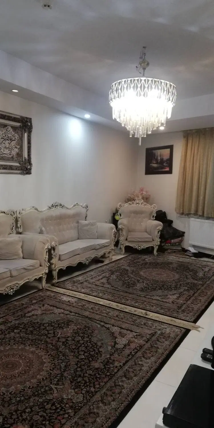 55متر با پارکینگ  در حصاری