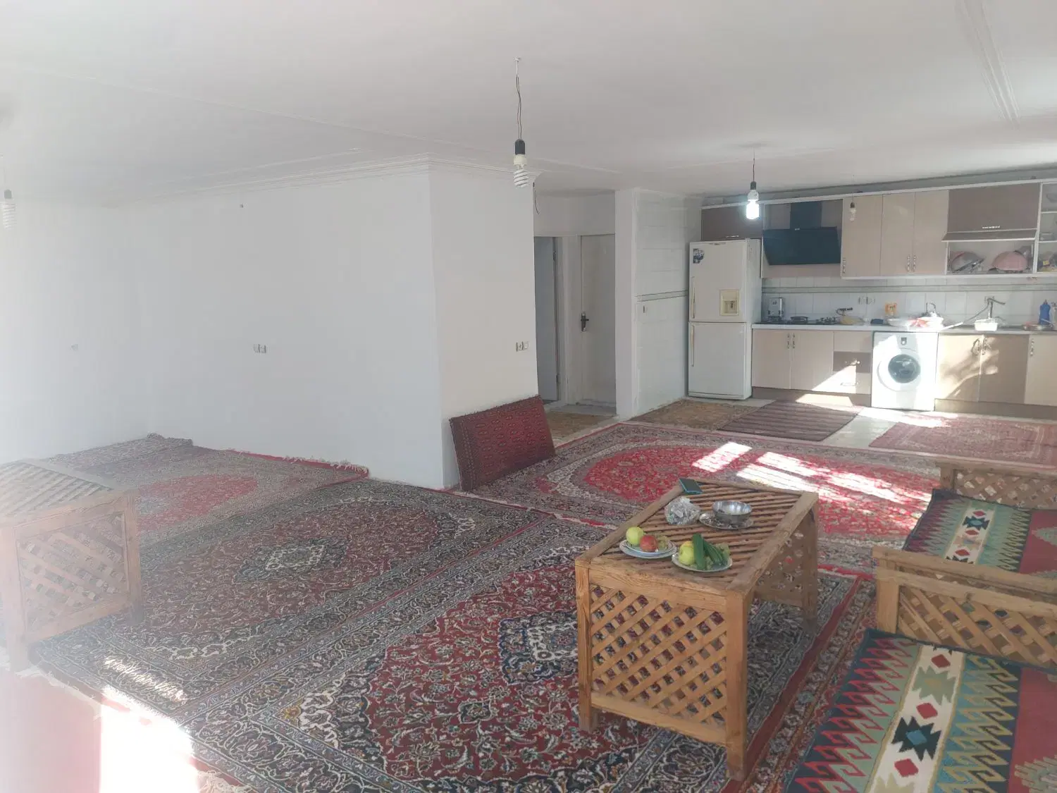 ۳۰۰ متری جاده طالقان زیاران خیابان بستنی دورهمی