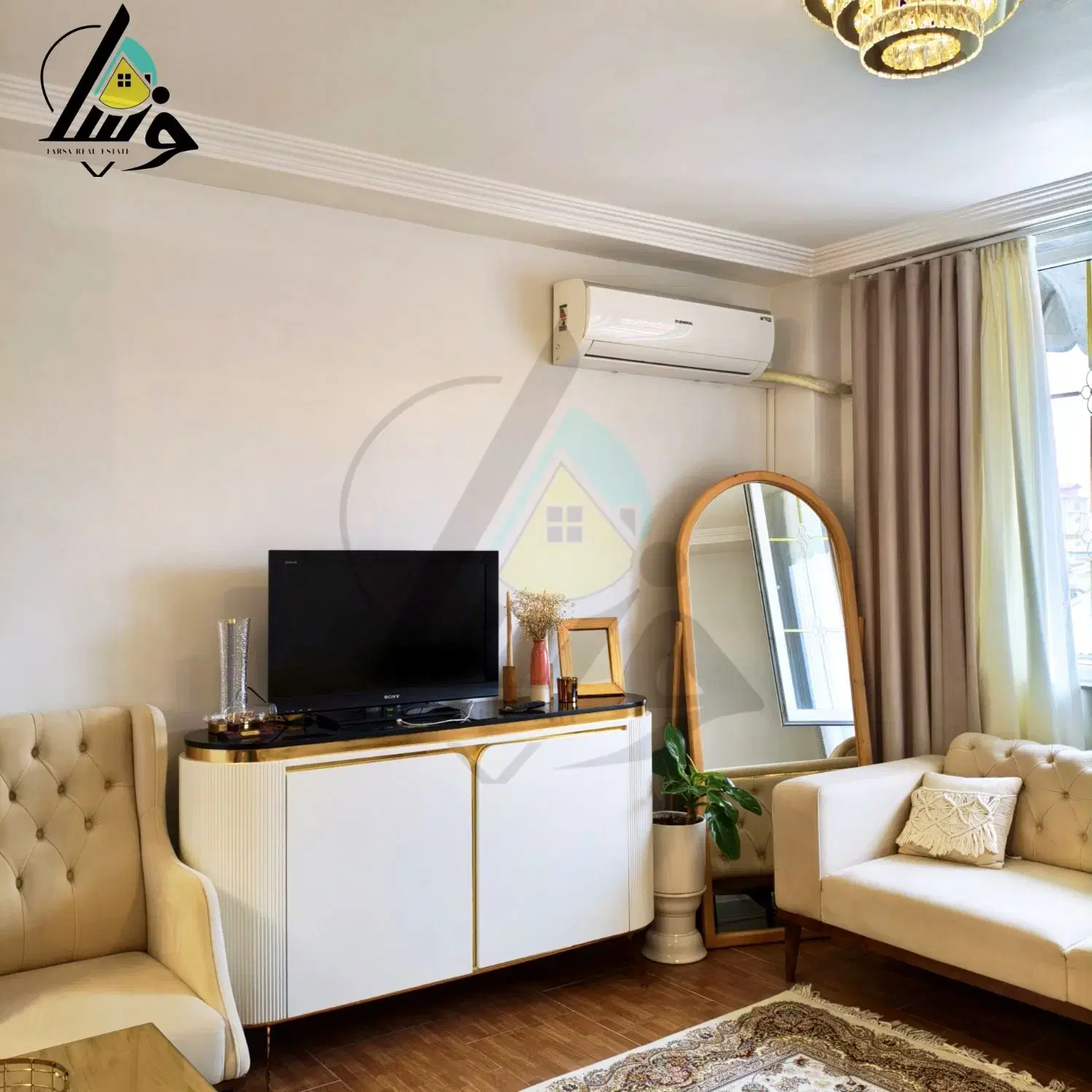 *نزدیک تر از رگ گردن خرید این ۵۵متری شیک هست*