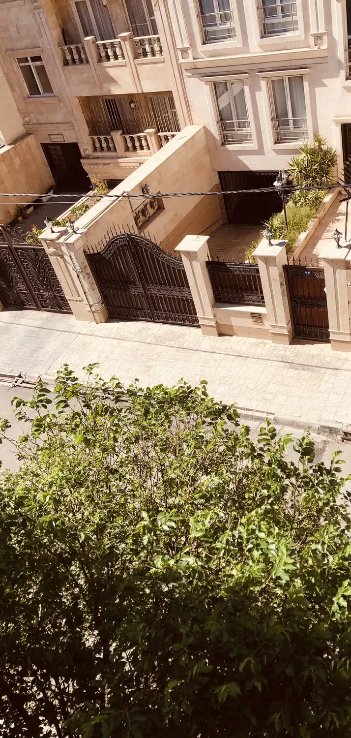 ۳۰۰متری شمالی سروستان های بالا نزدیکه کاج